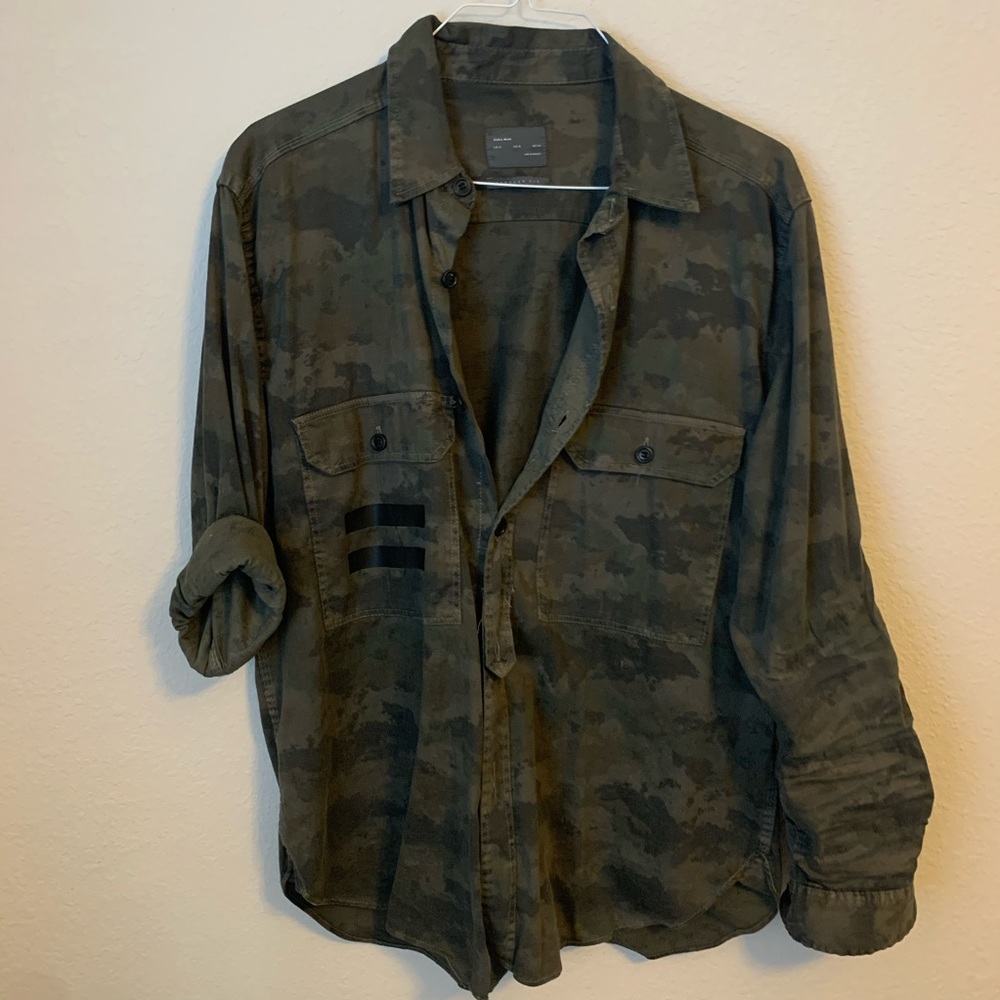 Zara Men’s Camo Military Button Up